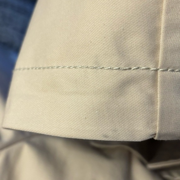 ☔️SALE☔️Michael Kors tan hooded rain coat - Picture 12 of 14